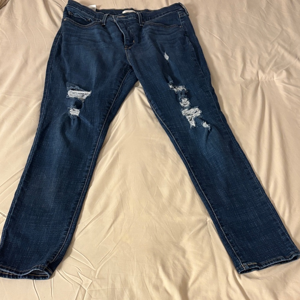Levi Strauss & Co Dark Blue destressed Skinny Jeans